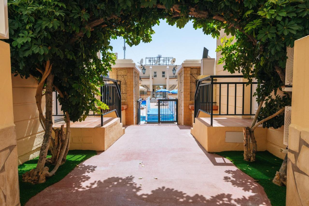Apartamento Amazing Renovated Pool View Apt, Aircon, 2 Min To Fanabe *